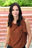 Courteney Cox Longsleeve T-shirt #2365640