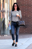Courteney Cox Longsleeve T-shirt #2738004