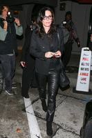 Courteney Cox Longsleeve T-shirt #2738076