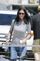 Courteney Cox Longsleeve T-shirt #2738194