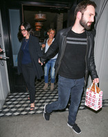 Courteney Cox Longsleeve T-shirt #2738321