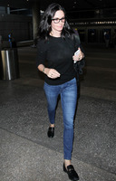 Courteney Cox Longsleeve T-shirt #2738338