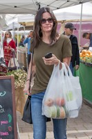 Courteney Cox Longsleeve T-shirt #2738788