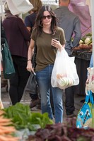 Courteney Cox Longsleeve T-shirt #2738936