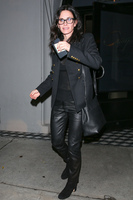 Courteney Cox Longsleeve T-shirt #2738942