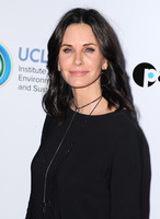 Courteney Cox Longsleeve T-shirt #2739000