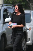Courteney Cox Longsleeve T-shirt #2739029