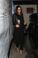 Courteney Cox Longsleeve T-shirt #2739034