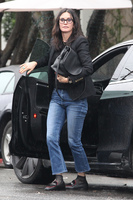 Courteney Cox Longsleeve T-shirt #2739075