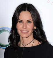 Courteney Cox Longsleeve T-shirt #2739180