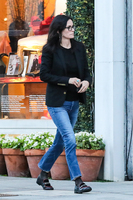 Courteney Cox Longsleeve T-shirt #2739202