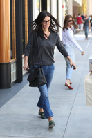 Courteney Cox Longsleeve T-shirt #2739270