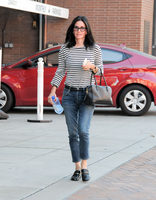 Courteney Cox Longsleeve T-shirt #2739364