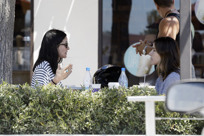 Courteney Cox posters