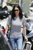 Courteney Cox Longsleeve T-shirt #2739681