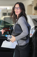 Courteney Cox Longsleeve T-shirt #2739711