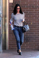 Courteney Cox Longsleeve T-shirt #2739714