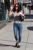 Courteney Cox Longsleeve T-shirt #2739716