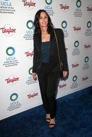 Courteney Cox Longsleeve T-shirt #3205575