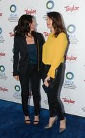 Courteney Cox Longsleeve T-shirt #3205579