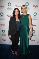 Courteney Cox Longsleeve T-shirt #3205585