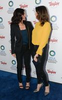 Courteney Cox Longsleeve T-shirt #3205603