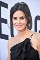 Courteney Cox Longsleeve T-shirt #3286778