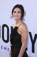 Courteney Cox Longsleeve T-shirt #3286785