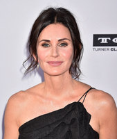 Courteney Cox Longsleeve T-shirt #3286801