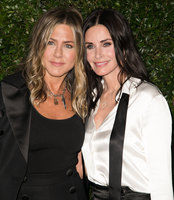 Courteney Cox Longsleeve T-shirt #3307450