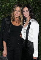 Courteney Cox Longsleeve T-shirt #3307454