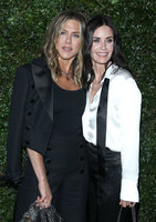 Courteney Cox Longsleeve T-shirt #3307455