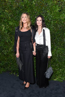 Courteney Cox Longsleeve T-shirt #3307468