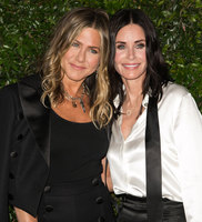 Courteney Cox magic mug #G1549576