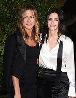 Courteney Cox Longsleeve T-shirt #3307492