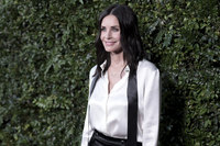 Courteney Cox magic mug #G1549606