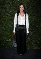 Courteney Cox Longsleeve T-shirt #3307516
