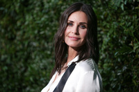 Courteney Cox Longsleeve T-shirt #3307527