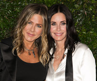 Courteney Cox Longsleeve T-shirt #3307575