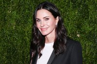 Courteney Cox magic mug #G2354098
