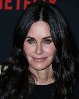 Courteney Cox Longsleeve T-shirt #3736892