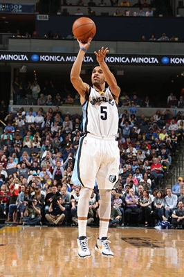 Courtney Lee posters