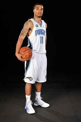 Courtney Lee posters