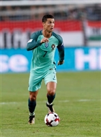 Cristiano Ronaldo longsleeve t-shirt #3336873