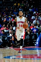 D.J. Augustin t-shirt #3371027