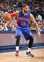 D.J. Augustin Longsleeve T-shirt #3371032