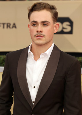 Dacre Montgomery Mouse Pad 2982447