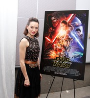 Daisy Ridley t-shirt #2599882