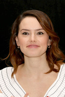 Daisy Ridley Sweatshirt #2843162