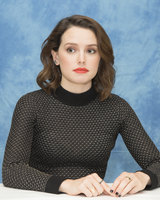 Daisy Ridley Longsleeve T-shirt #2843278